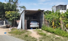 Bịch ni lông phát nổ, một phụ nữ nhập viện