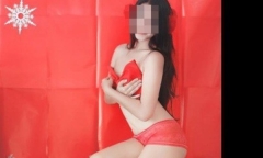 Lễ Noel: Cô gái tung ảnh nóng mời gọi đi chơi đêm 