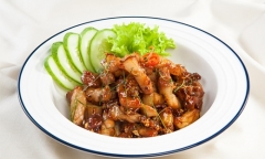 Biến tấu đơn giản nhưng lạ miệng với thịt heo rang gừng lá chanh
