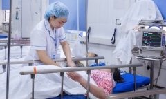 Tin tức đời sống ngày 1/1: Kỳ diệu song thai, bé đẻ non tuần 24, bé còn lại vẫn giữ lại được