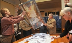 Trưng cầu dân ý ở Donetsk: Phe ly khai thắng lớn