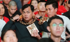 Phúc XO – đại gia đeo nhiều vàng nhất Việt Nam nổi đình đám trên mạng xã hội thế nào?