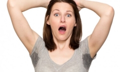 Mẹo ngăn mùi hôi cơ thể hiệu quả giữa nắng hè như đổ lửa