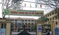 Phụ huynh làm đơn minh oan cho thầy giáo bị tố dâm ô 7 nam sinh ở Hà Nội