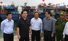 Phó Thủ tướng Hoàng Trung Hải kiểm tra công tác ứng phó siêu bão Haiyan tại Huế