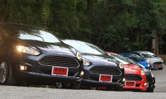 Ôtô nhập ồ ạt vào Việt Nam cận Tết Nguyên đán 2015