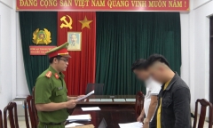 Đánh gãy xương hàm khách trong ngày khai trương, chủ quán và nhân viên bị khởi tố