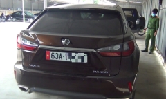 Đập phá xe Lexus RX 350 giá 5 tỷ đồng của thượng tá công an, nam thanh niên bị khởi tố