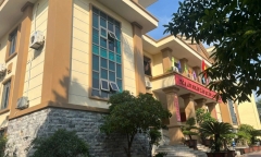 Vụ nam sinh lớp 8 bị đánh tử vong ở Hà Nội: Người bố tường trình gì tại tòa?
