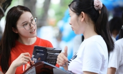 Trường Đại học Kinh tế bỏ xét học bạ