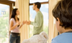 Ông ngoại có thể ngăn cấm bố đón con về thăm ông bà nội sau khi vợ chồng ly hôn?