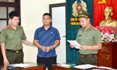 Bắt đối tượng mang súng đi đòi nợ, bắn 3 phát chỉ thiên thị uy ở Ninh Bình