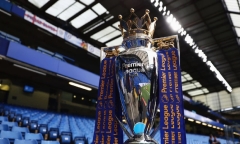 Một nửa chiếc cúp Premier League bị đánh cặp