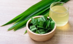 Loại lá là 
