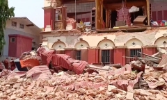 Hơn 60.000 thí sinh Myanmar thi lại đại học vì bài thi cháy