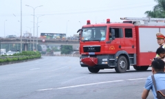 Xe cứu hỏa có sai luật khi đi ngược chiều trên cao tốc?