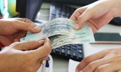 Công an cảnh báo thủ đoạn lừa đảo đổi tiền mặt lấy tiền trong tài khoản ngân hàng