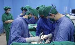 Đi tiểu khó, U70 đi khám phát hiện mắc ung thư nơi