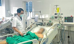 Nguy hiểm từ việc tự truyền dịch “thải độc gan” tại nhà