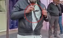 Clip: Bị rắn hổ mang cắn, nam tài xế có hành động khiến cả bệnh viện khiếp vía