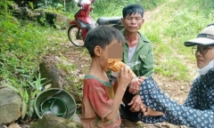 Vụ bé trai 6 tuổi mất tích trong rừng sâu ở Yên Bái: 5 ngày bị lạc, cháu bé ăn gì?