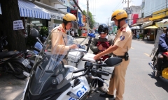 CSGT TP.HCM sẽ kiểm tra học sinh đi xe điện tại khu vực trường học và nội đô