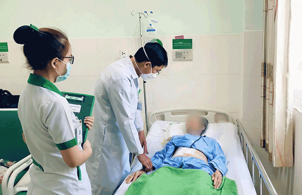 Tin tức đời sống ngày 26/2: Cụ bà 78 tuổi bị tắc ruột vì uống 4 viên thuốc to 