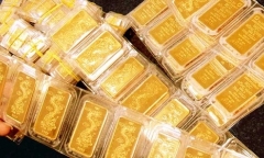 Giá vàng hôm nay 10/4: Giá vàng SJC tăng nhẹ, giá USD tăng