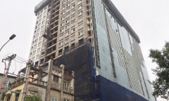 Hoàn thành phá dỡ tầng 19 nhà 8B Lê Trực