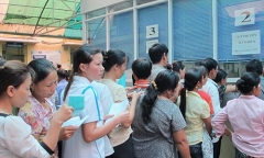 Nước mắt bệnh nhân và nỗi