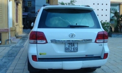 Đại gia mỗi ngày một siêu xe, mua vợ lẽ về 