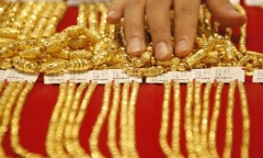 Giá vàng hôm nay 27/3: Giá vàng SJC giảm, giá USD tăng trở lại