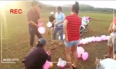 Xôn xao màn cầu hôn của cặp đôi yêu nhau 7 năm vào ngày 20/10