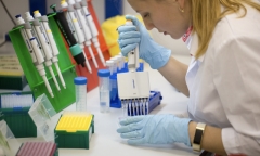 Việt Nam nhận chuyển giao công nghệ sản xuất vaccine Sputnik V