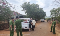Tạm giam 2 đối tượng xông vào nhà bắt người, ép viết giấy nợ