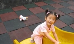Con gái trước lúc mất liên tục nói máy giặt hỏng, mẹ mở ra xem thì khóc nghẹn, lập tức báo cảnh sát