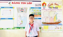 Bộ trưởng GD&ĐT tặng bằng khen cho nam sinh cứu cụ ông kẹt trên đường sắt