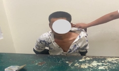 Bị yêu cầu dừng xe kiểm tra nồng độ cồn, người đàn ông rút súng đe dọa cảnh sát