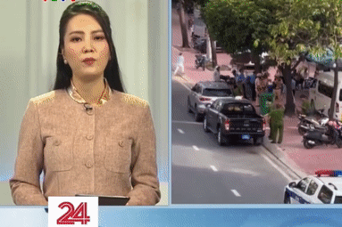 Những sự cố bất ngờ trên VTV năm 2023: Diễn viên ngã trên sân khấu, BTV ho khi đang dẫn chương trình