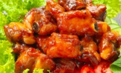 Mách bạn công thức làm sườn xào chua ngọt, ăn là mê