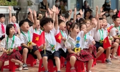 Học sinh lớp 1 tựu trường năm học mới vào ngày 22/8