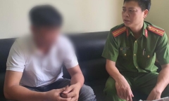 Hé lộ nguyên nhân một nam thanh niên đi chụp ảnh thờ của chính mình