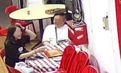 Cặp đôi bỏ về sau khi dùng bữa khiến nhân viên “còng lưng” gánh hóa đơn