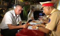Đắk Lắk: Xử phạt tài xế say rượu “thông chốt” CSGT 80 triệu đồng