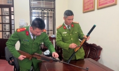 Tàng trữ, sử dụng trái phép vũ khí, người đàn ông bị xử phạt 30 triệu đồng