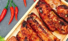 Cách làm sườn nướng sa tế bằng nồi chiên không dầu