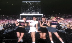 Sát giờ diễn, BTC bất ngờ mở bán thêm vé concert BLACKPINK ngày 2, dân phe vé liệu có tiếp tục 