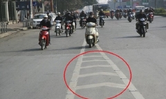 Vạch tam giác trên đường có ý nghĩa gì?