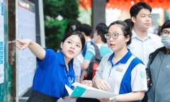Trường đại học nhận gần 180.000 nguyện vọng đăng ký xét tuyển, điểm chuẩn chính thức thế nào?