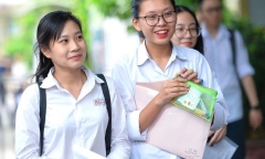 Một thí sinh ở Cà Mau thừa nhận dùng điện thoại khi làm bài thi tốt nghiệp THPT